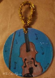 Fiddle ornament